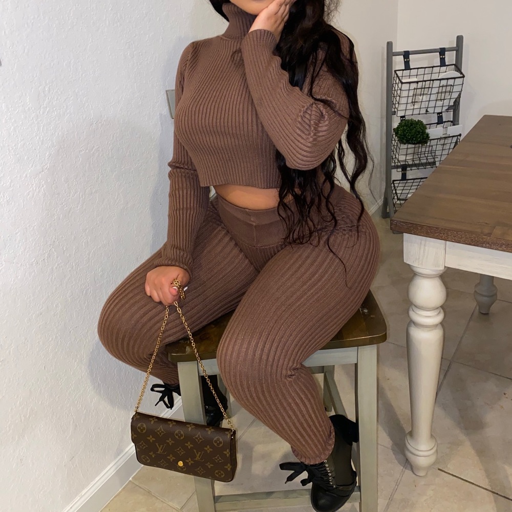 Brown 2 piece leggings set